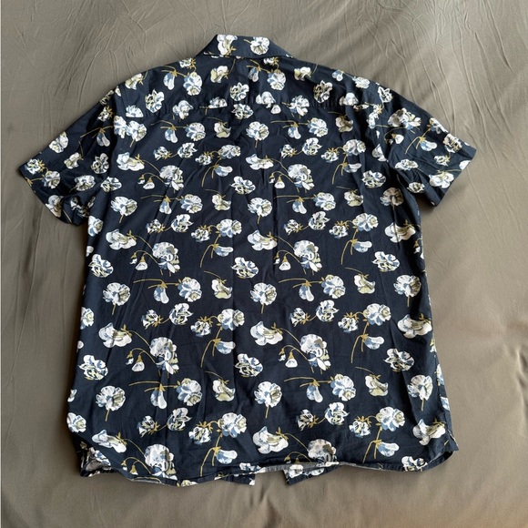 Perry Ellis Slim Fit Floral Print Stretch Shirt - Picture 6 of 6